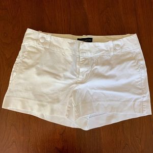 Banana Republic white shorts size 6